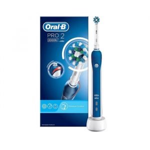 Bàn chải điện Oral-B Pro 2 2000 màu xanh